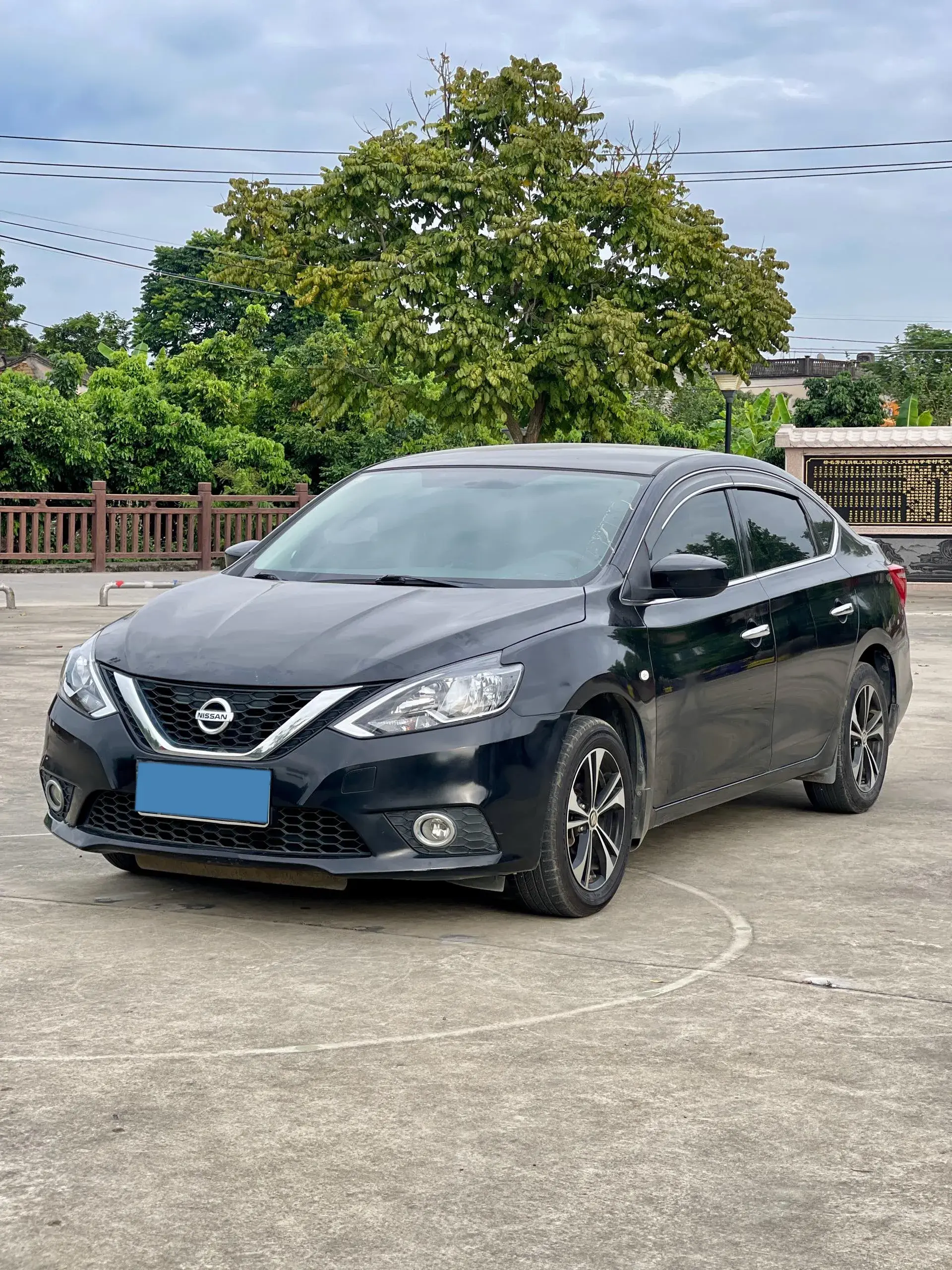 2021 NISSAN SYLPHY view 1