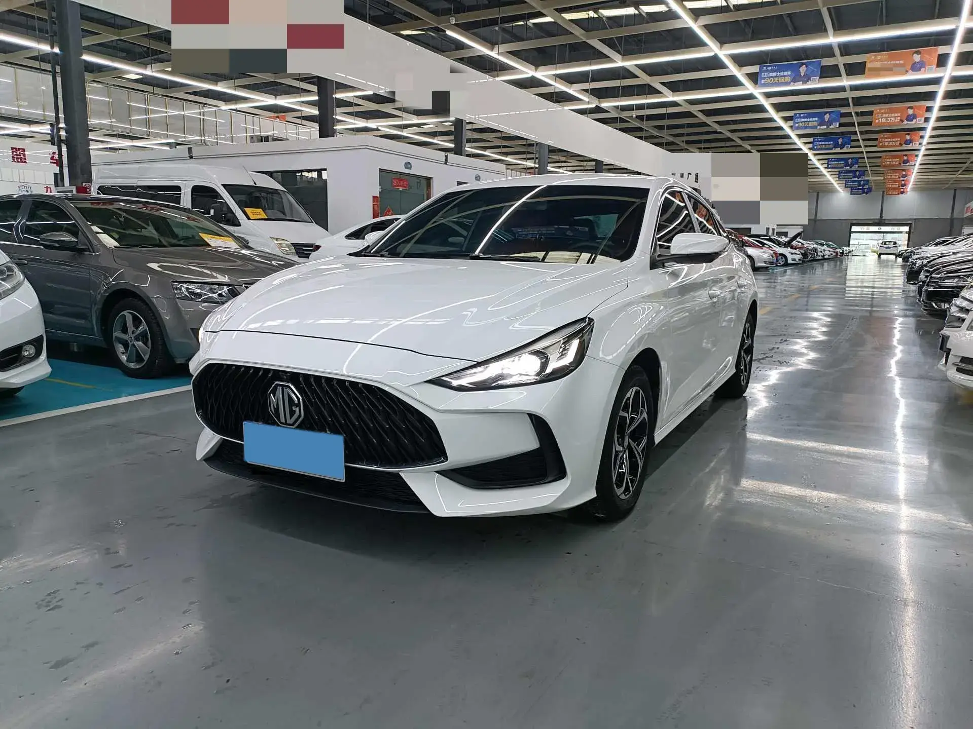 2021 MG 5 view 1
