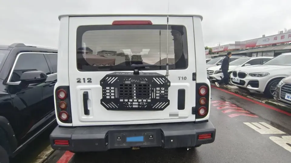 2024 212 212 T01 2.0T 252HP L4 8AT,autocango,china used car exporter,china ev exporter,chinese used car exporter,chinese used ev exporter