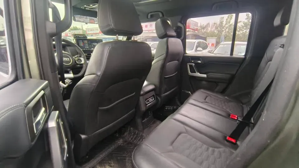 2024 212 212 T01 2.0T 252HP L4 8AT,autocango,china used car exporter,china ev exporter,chinese used car exporter,chinese used ev exporter