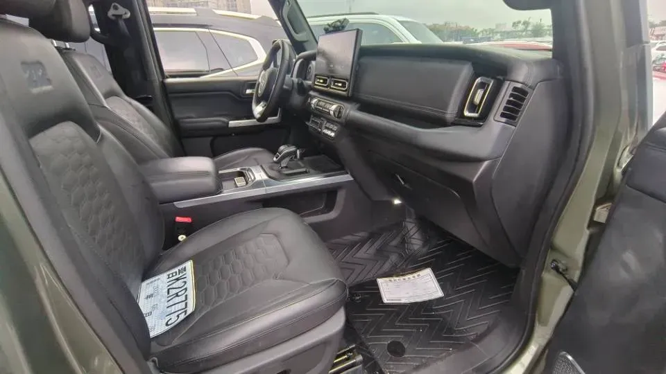 2024 212 212 T01 2.0T 252HP L4 8AT,autocango,china used car exporter,china ev exporter,chinese used car exporter,chinese used ev exporter