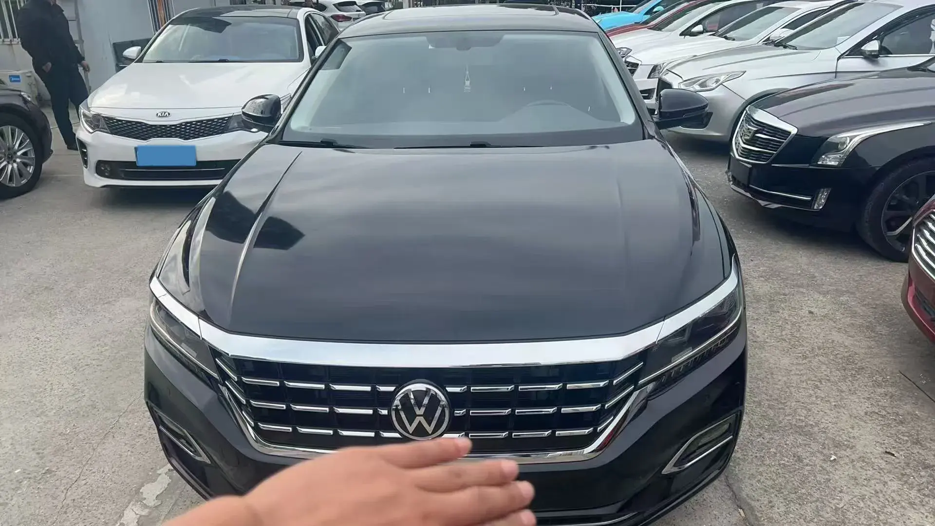 2020 VOLKSWAGEN PASSAT thumbnail 2