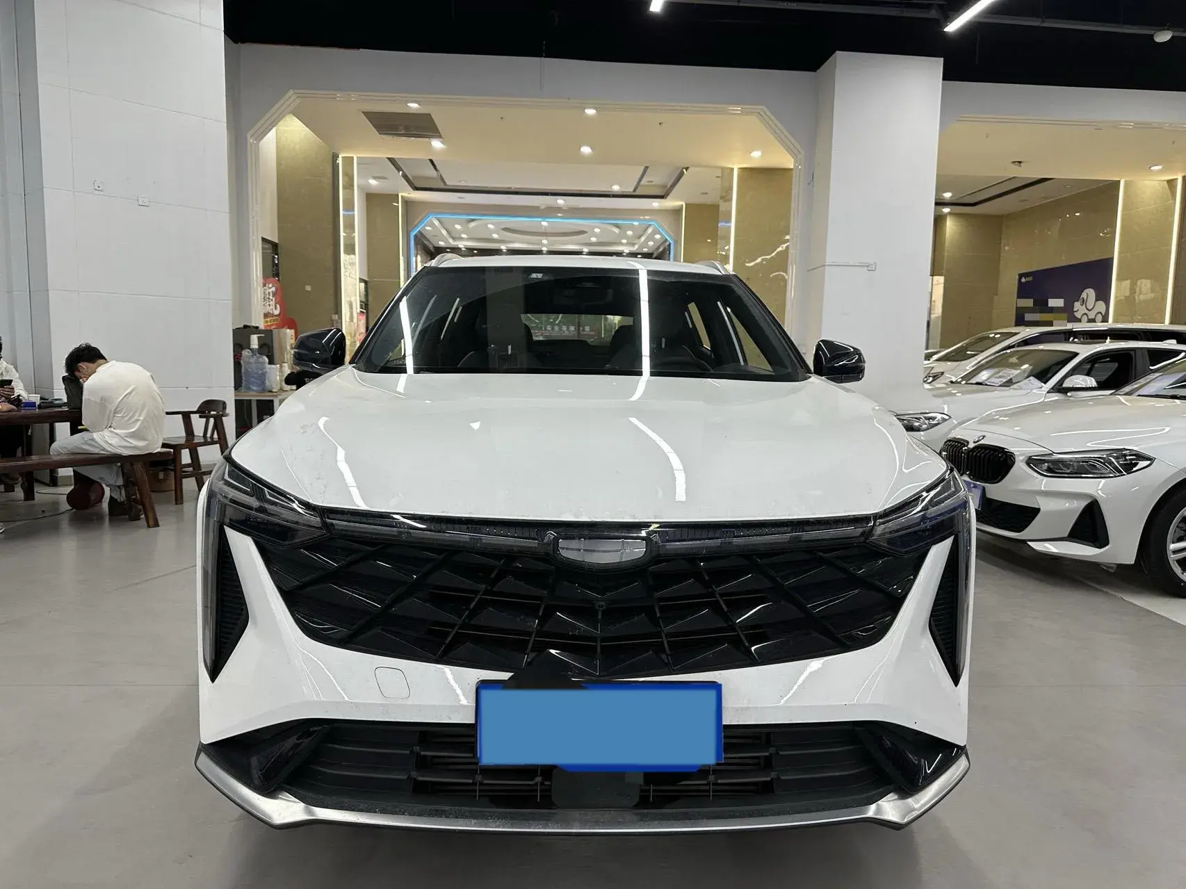 2023 GEELY AZKARRA thumbnail 2