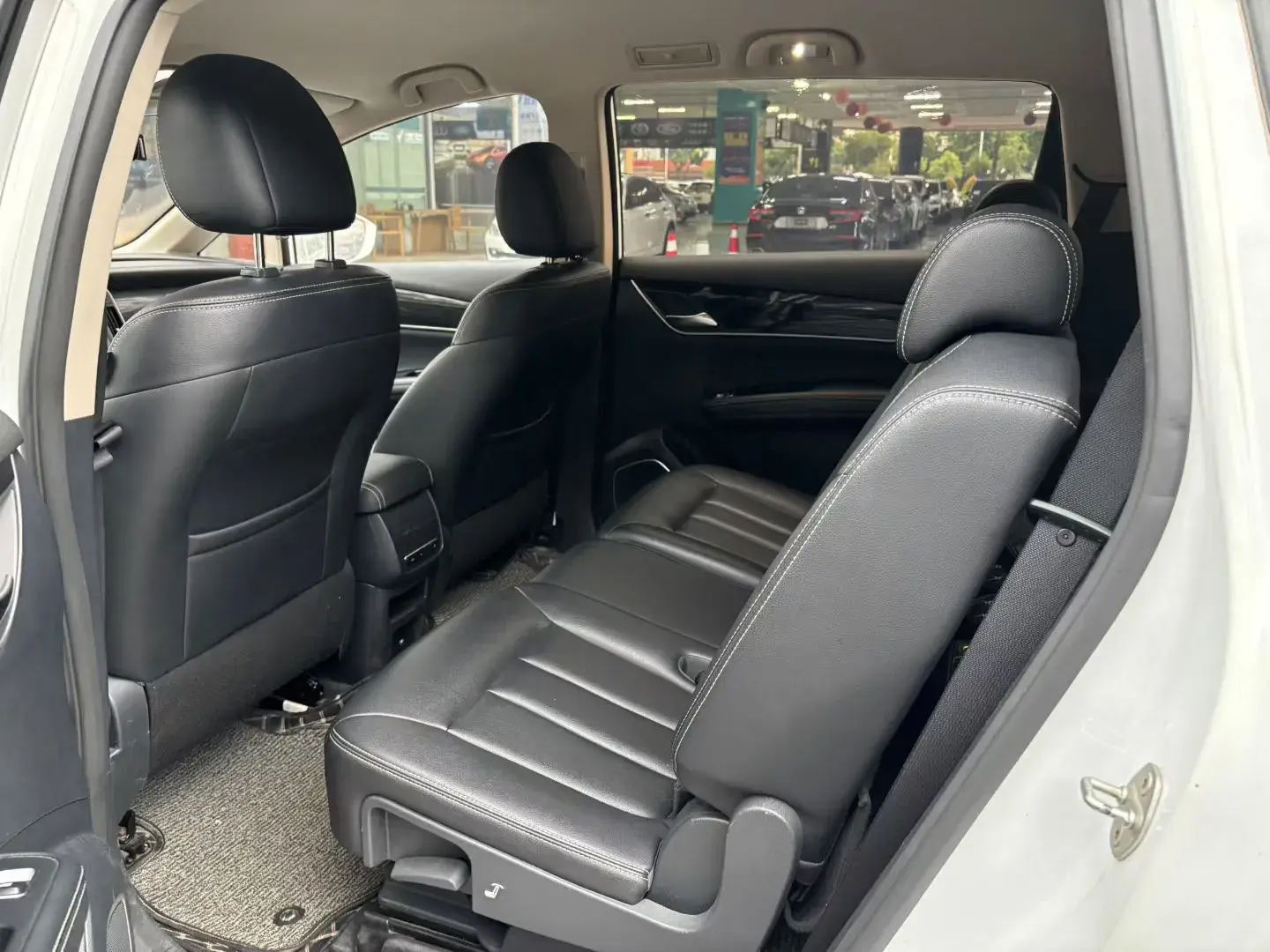 2018 BYD SONG thumbnail 4