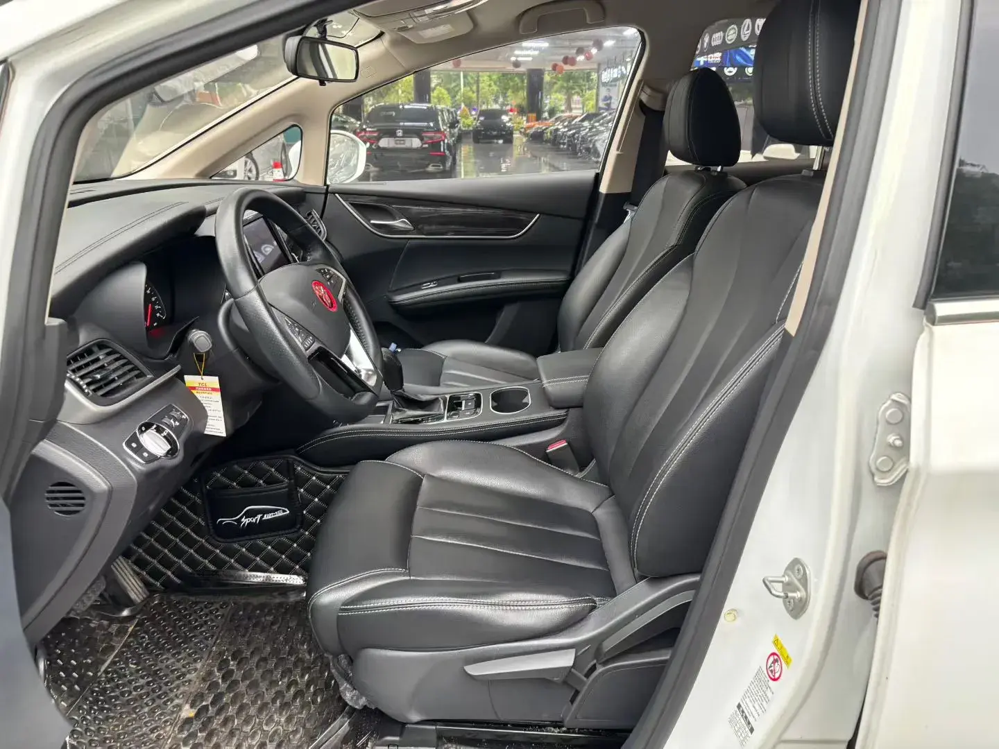 2018 BYD SONG thumbnail 3