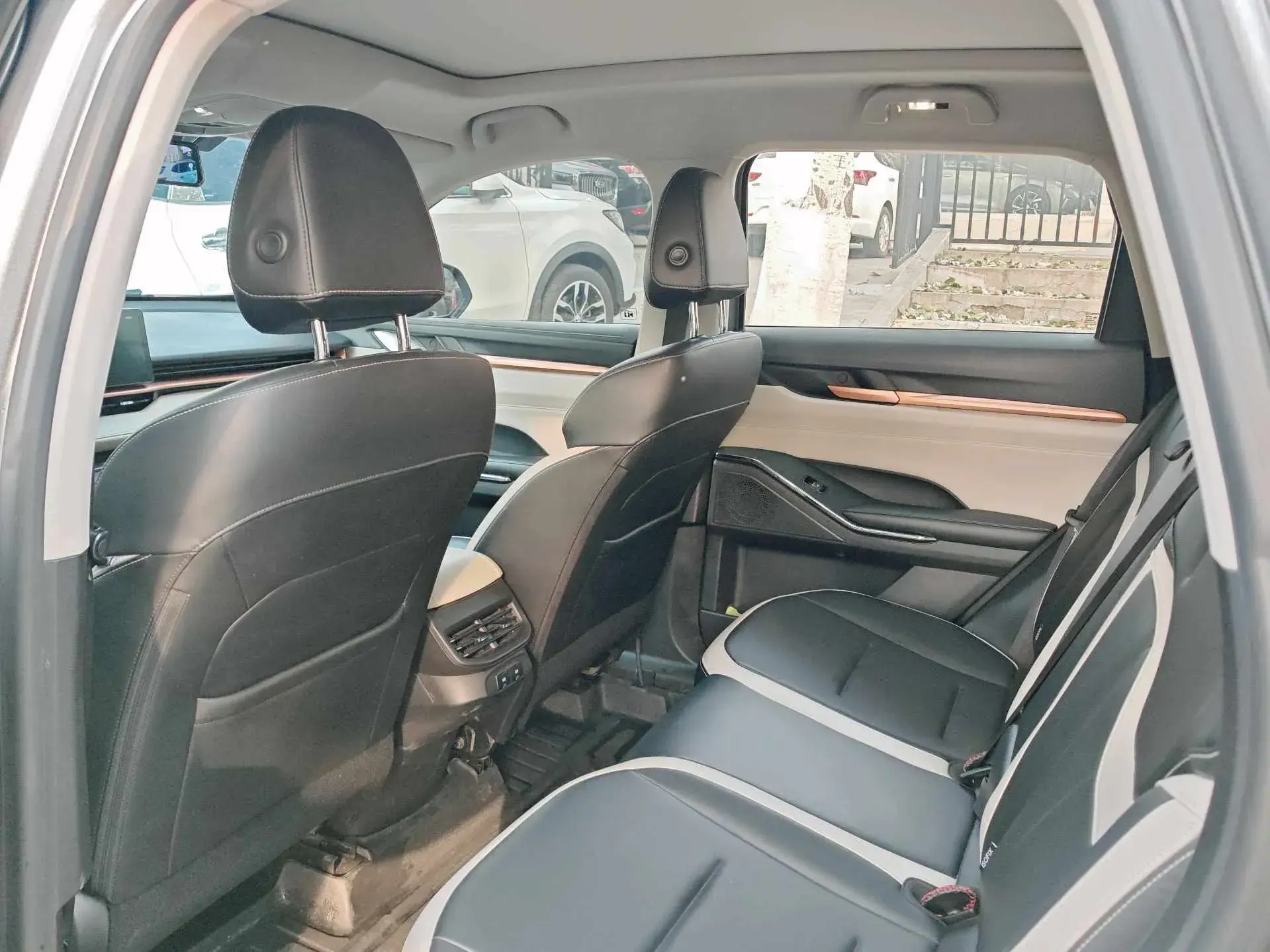 2021 HAVAL H6 thumbnail 3