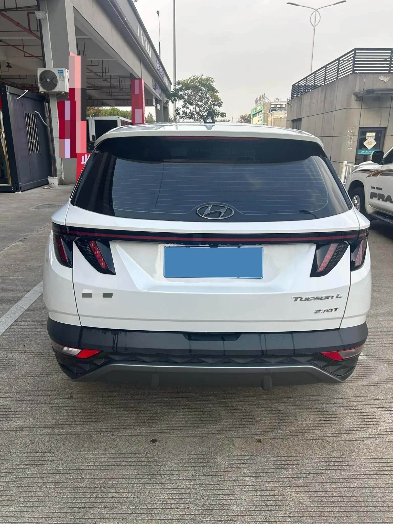 2021 HYUNDAI TUCSON thumbnail 4