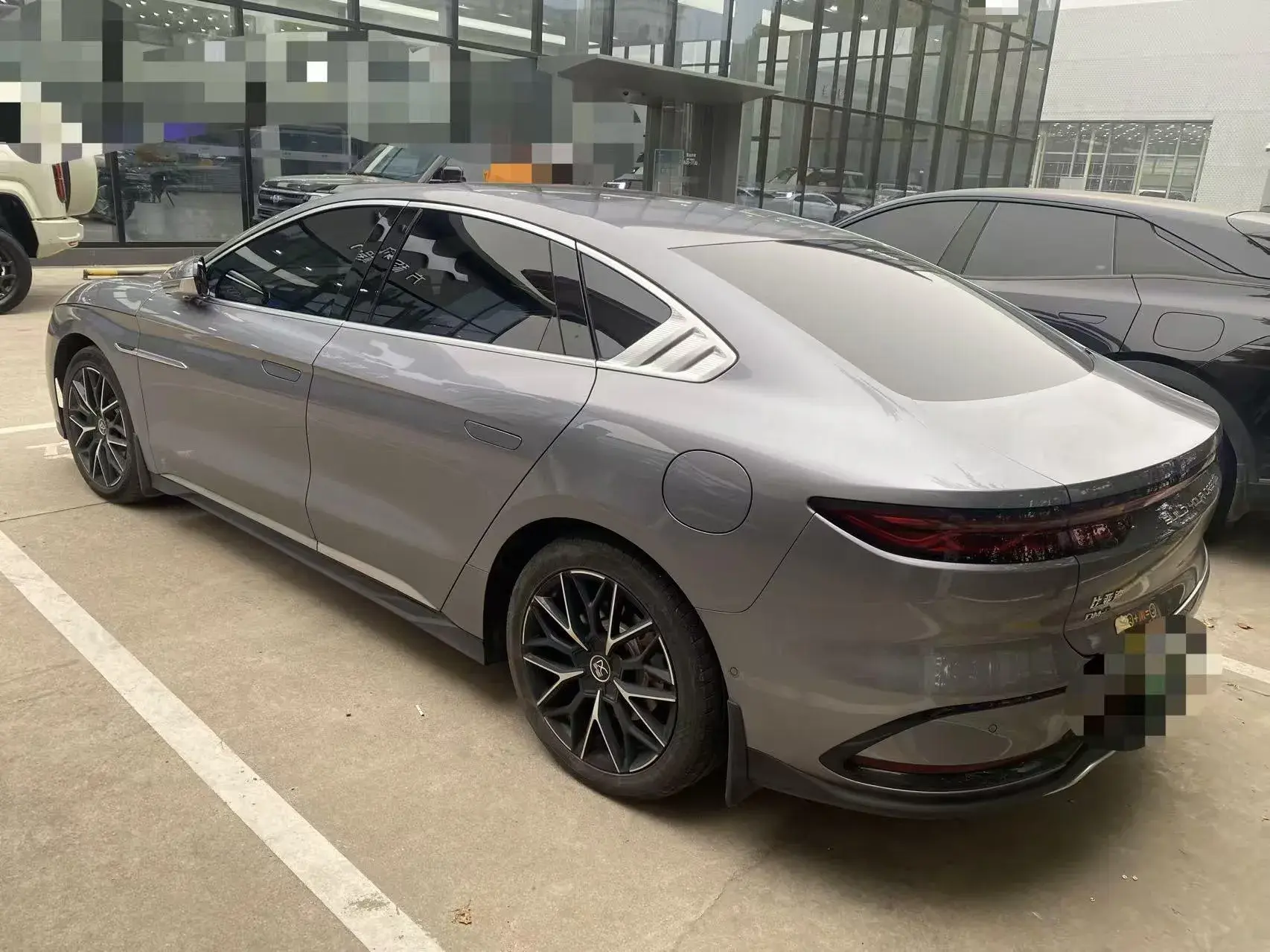 2022 BYD HAN thumbnail 4