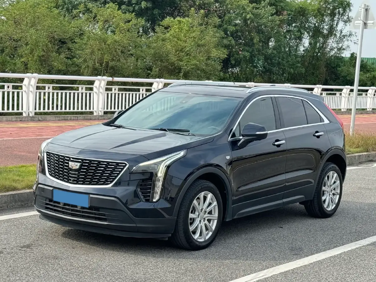 2021 Cadillac XT4 2.0T 237HP L4 9AT 2021 Cadillac XT4 2.0T 237HP L4 9AT