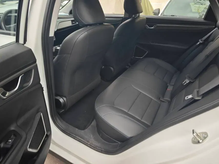 2022 Livan Maple 60s BEV 51.8KWH,autocango,china used car exporter,china ev exporter,chinese used car exporter,chinese used ev exporter