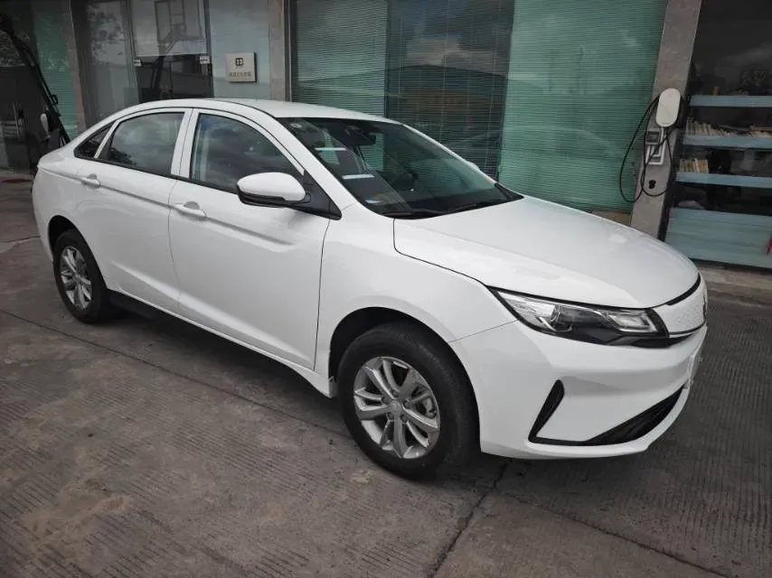 2022 Livan Maple 60s BEV 51.8KWH,autocango,china used car exporter,china ev exporter,chinese used car exporter,chinese used ev exporter