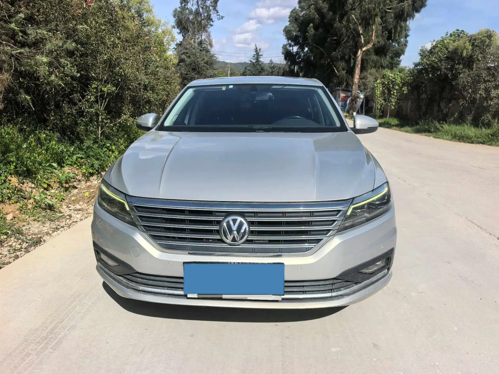 2019 VOLKSWAGEN LAVIDA thumbnail 2