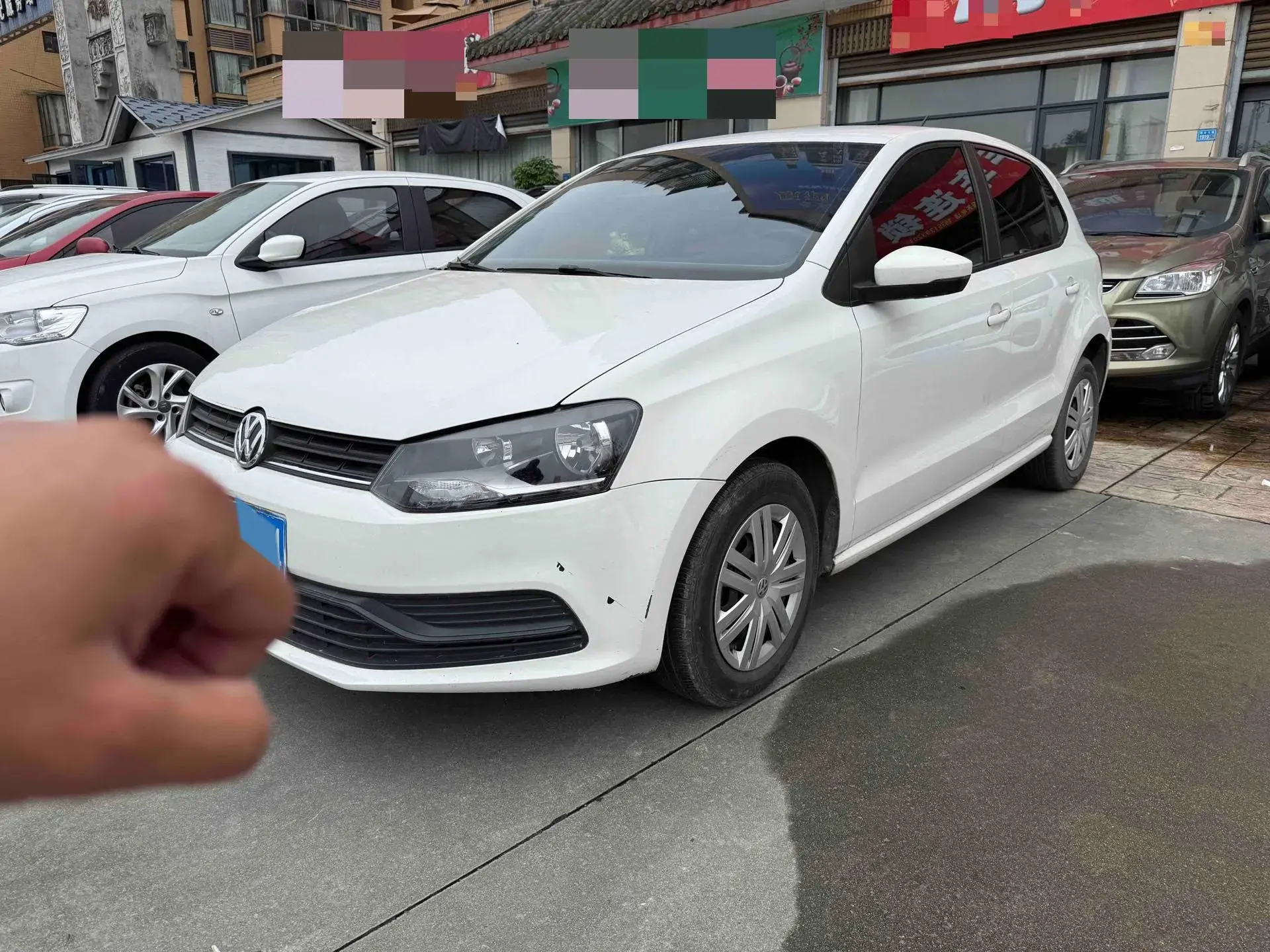 2016 VOLKSWAGEN POLO view 1