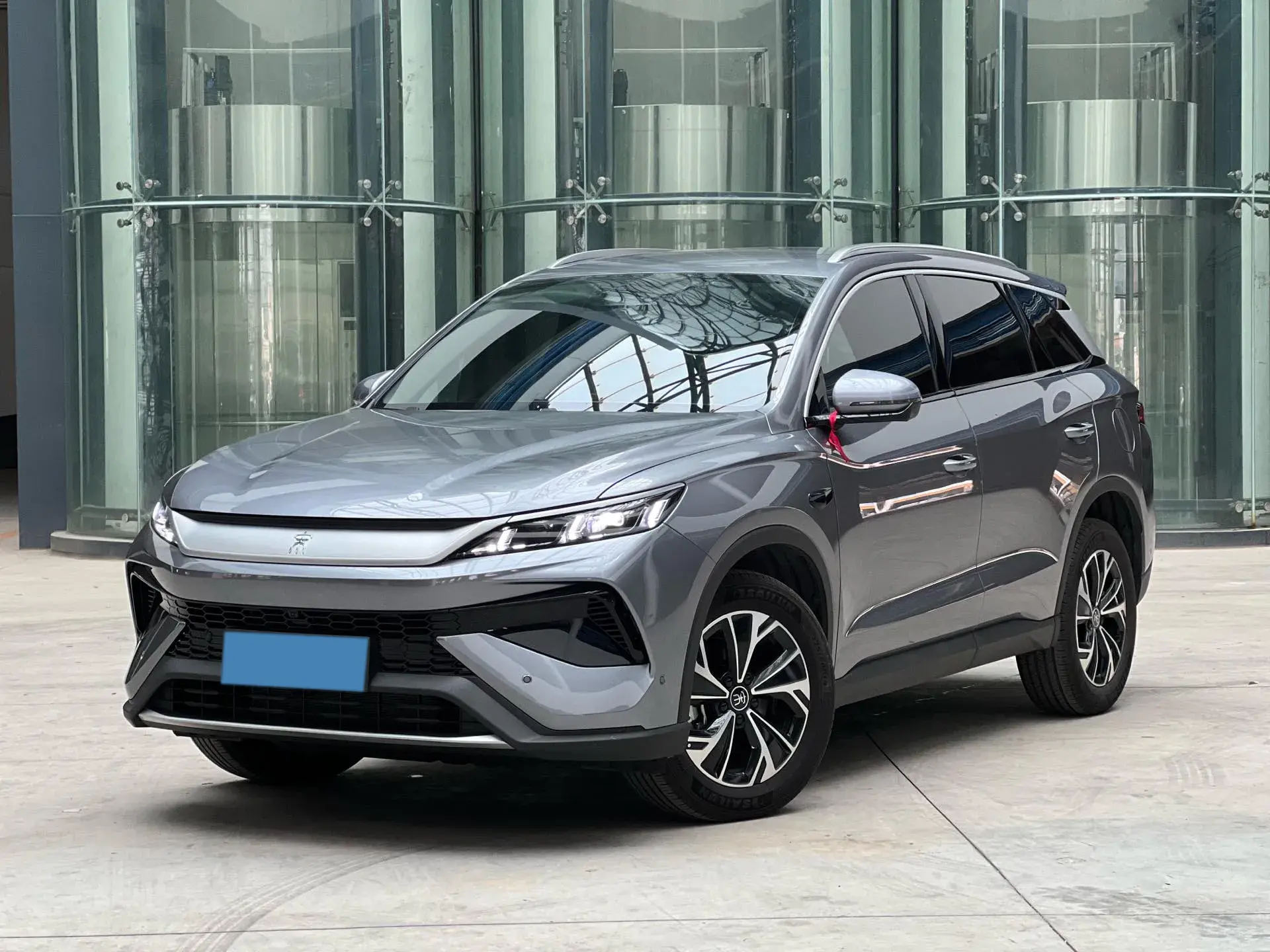 2025 BYD SONG view 1