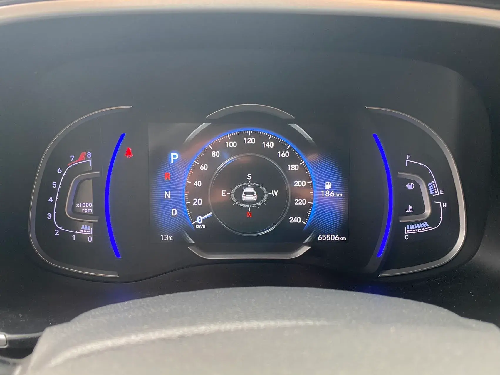 2020 HYUNDAI TUCSON thumbnail 3