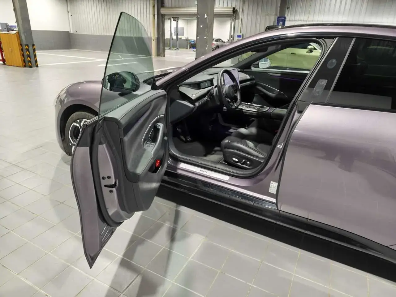 2024 MI SU7 thumbnail 4