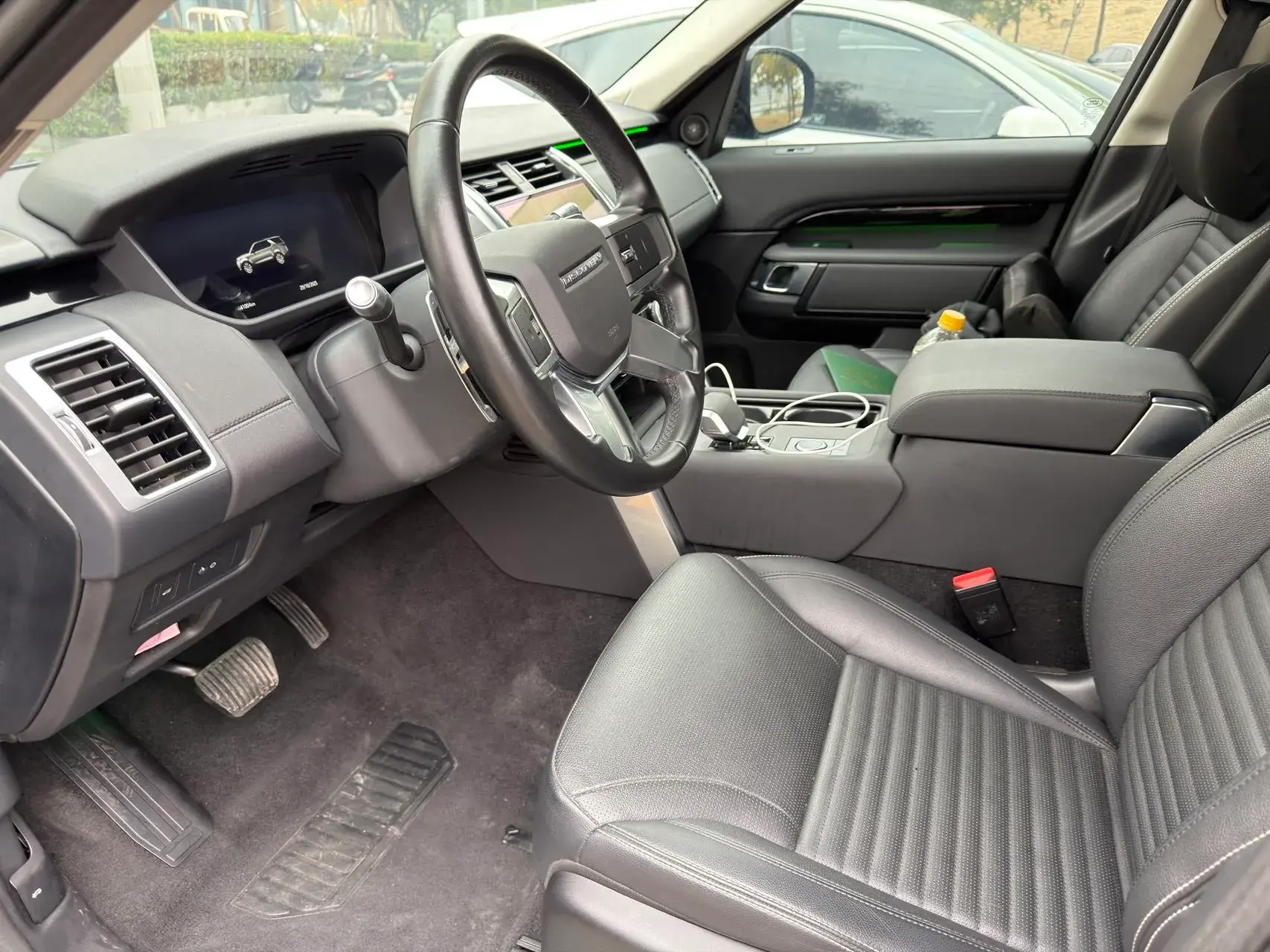 2021 LAND ROVER thumbnail 3