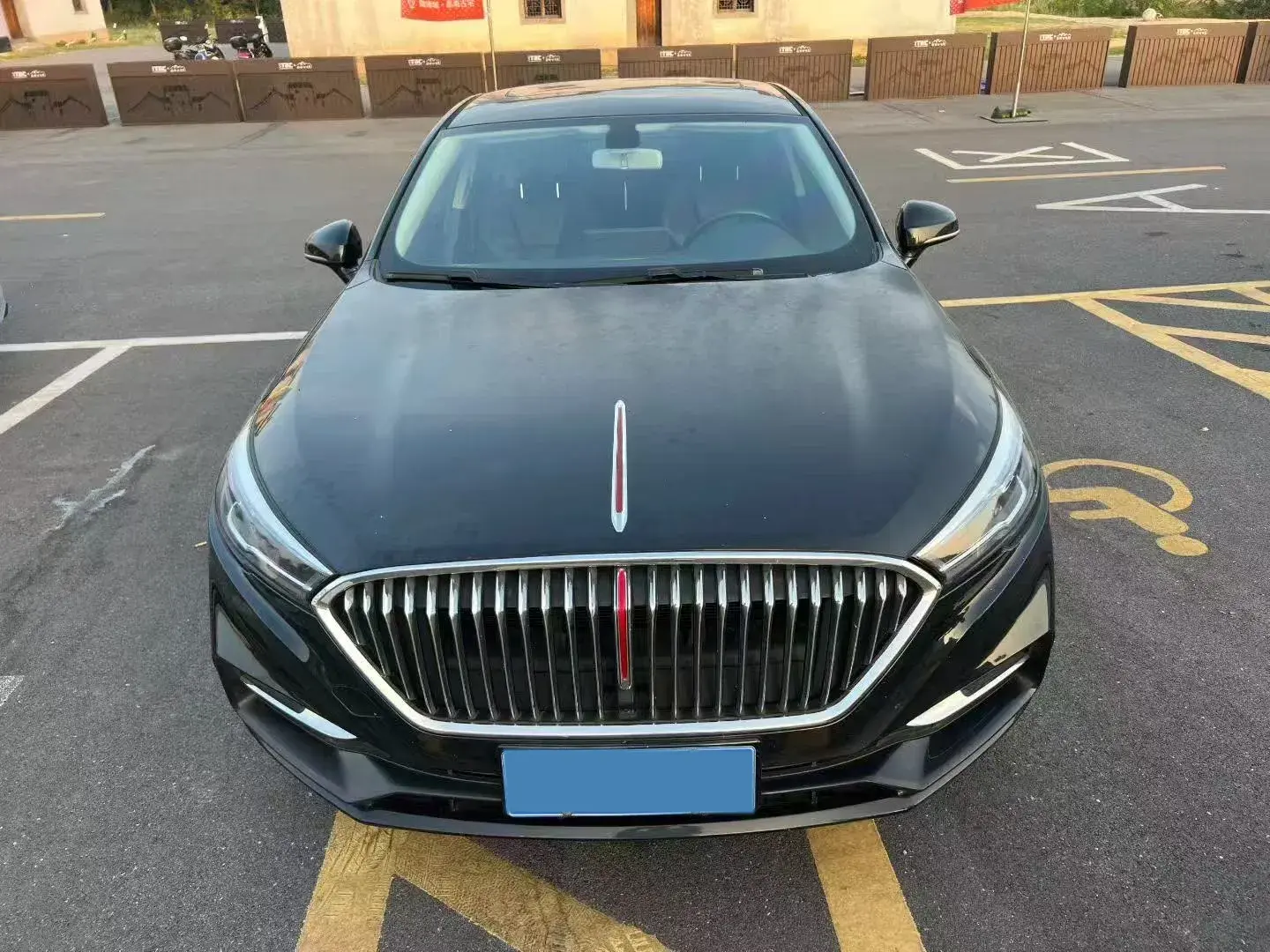 2022 HONGQI H5 thumbnail 2