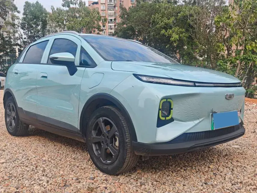 2022 GEOMETRY E thumbnail 3