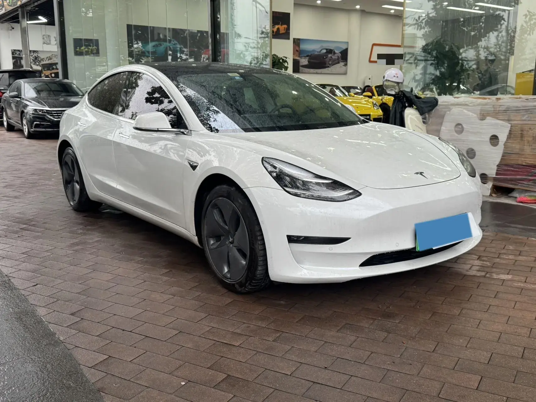 2019 TESLA MODEL thumbnail 3