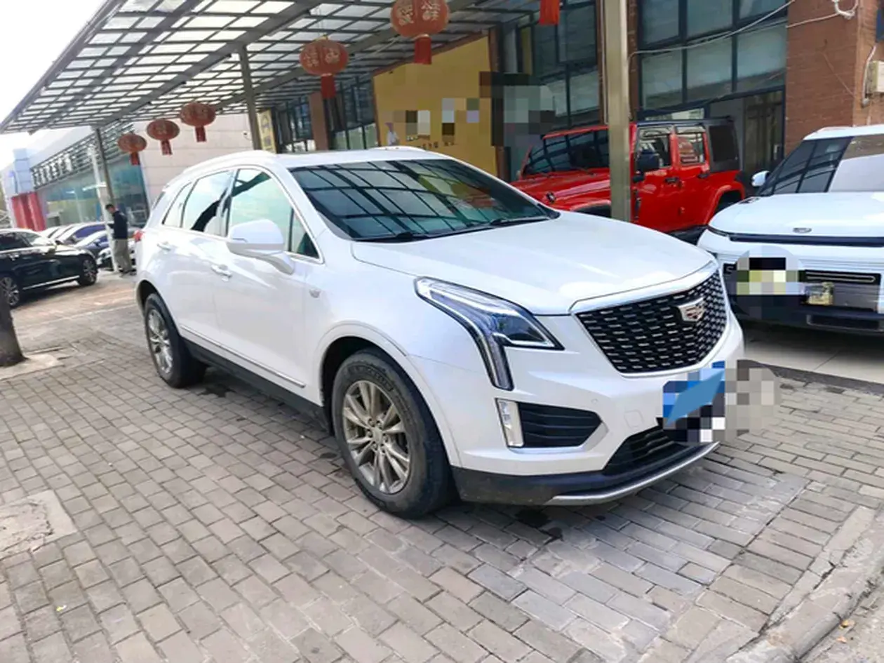 2021 CADILLAC XT5 thumbnail 3