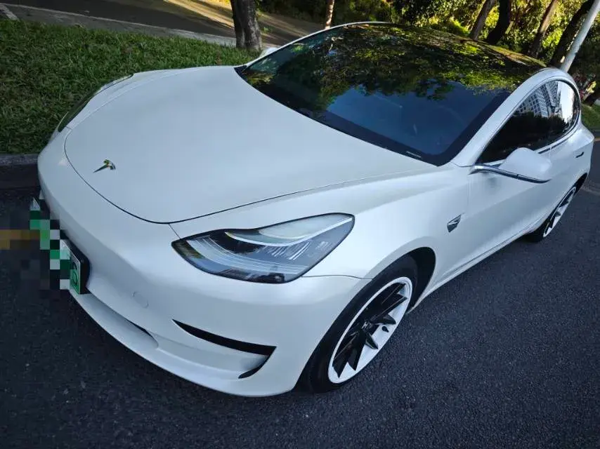 2020 TESLA MODEL view 1