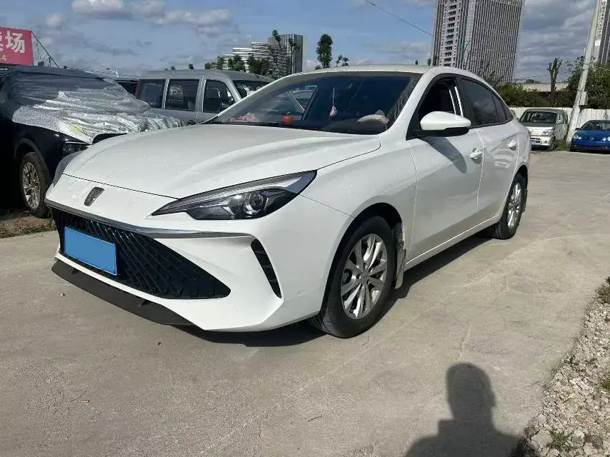 2023 ROEWE I5 view 1