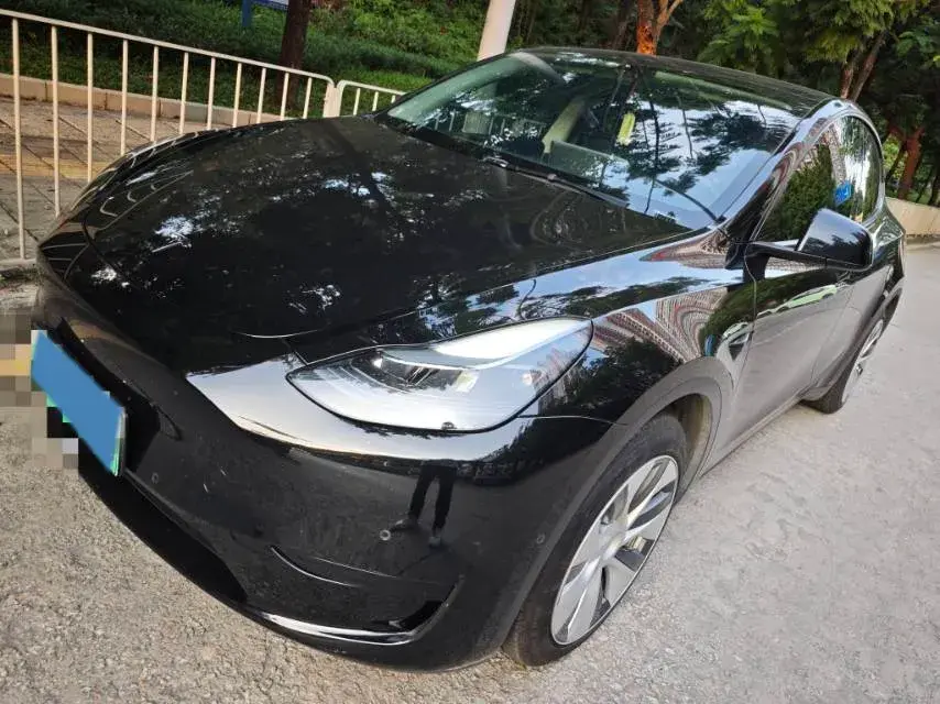 2022 Tesla Model Y BEV 60KWH