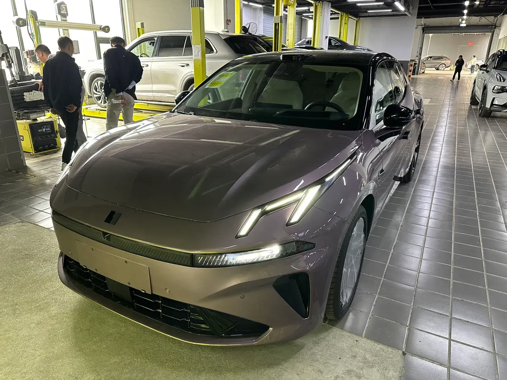 2023 LYNK&CO 07 thumbnail 2