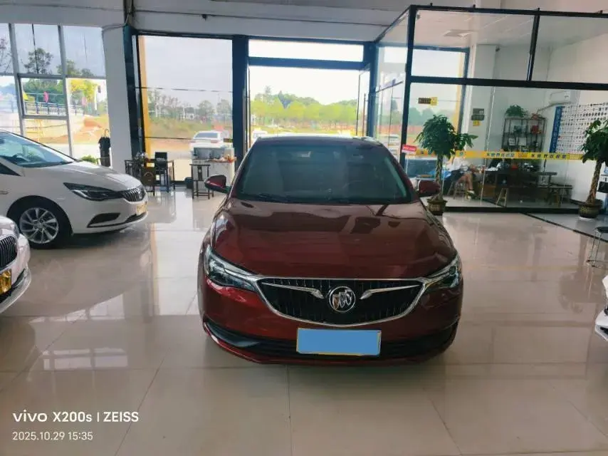 2021 BUICK EXCELLE thumbnail 3