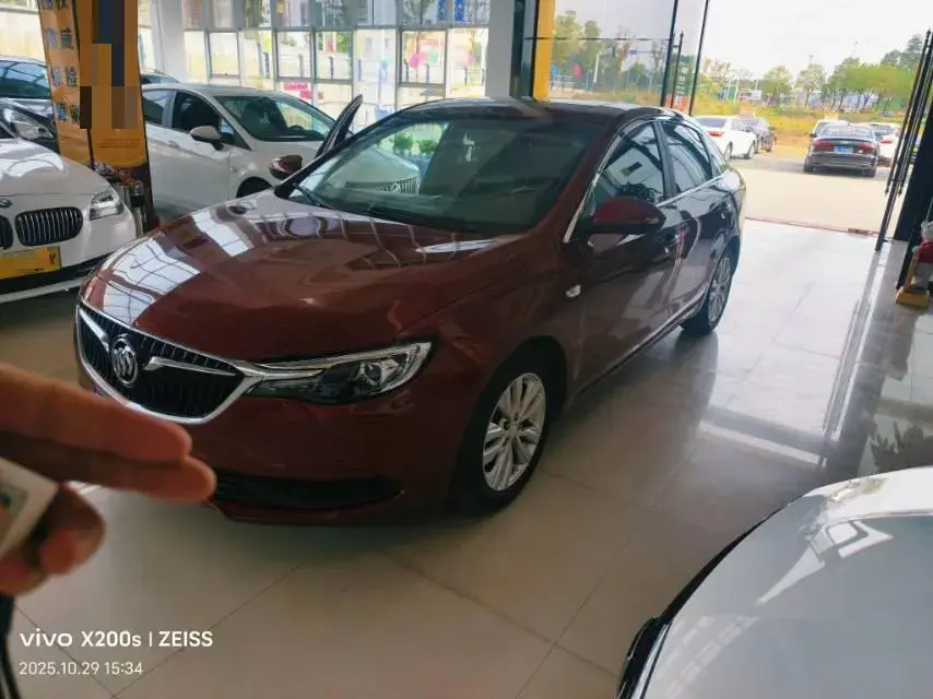 2021 BUICK EXCELLE view 1