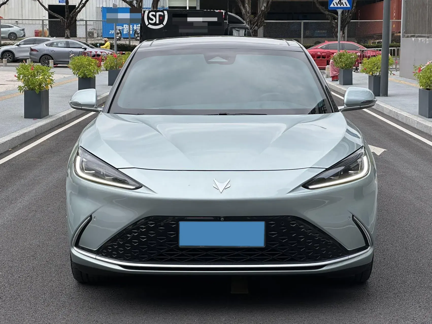 2022 ARCFOX ΑS thumbnail 2