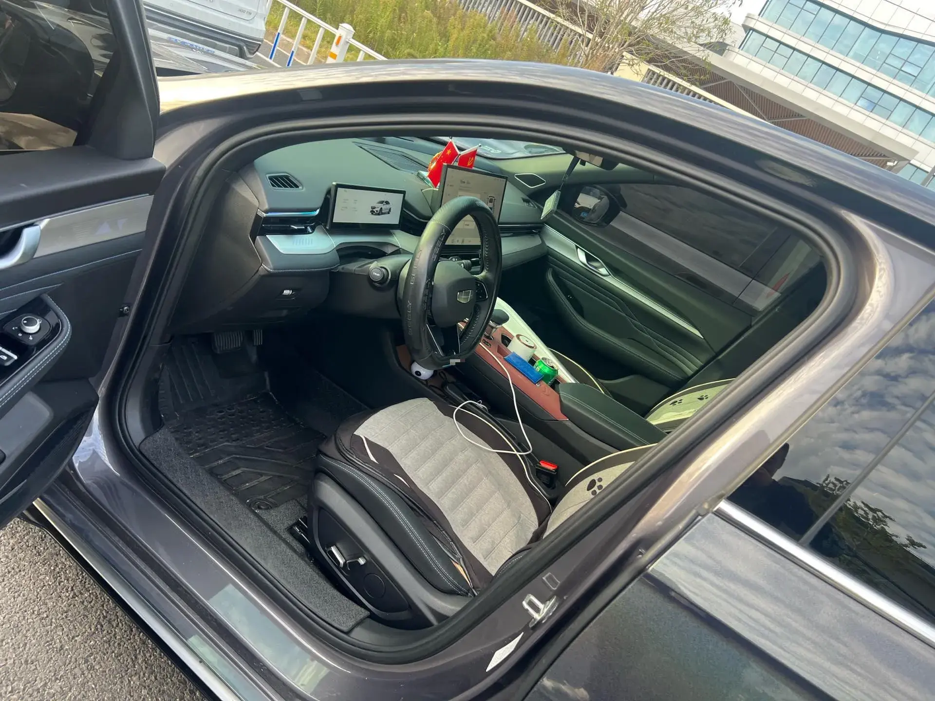 2025 GEELY PREFACE thumbnail 2