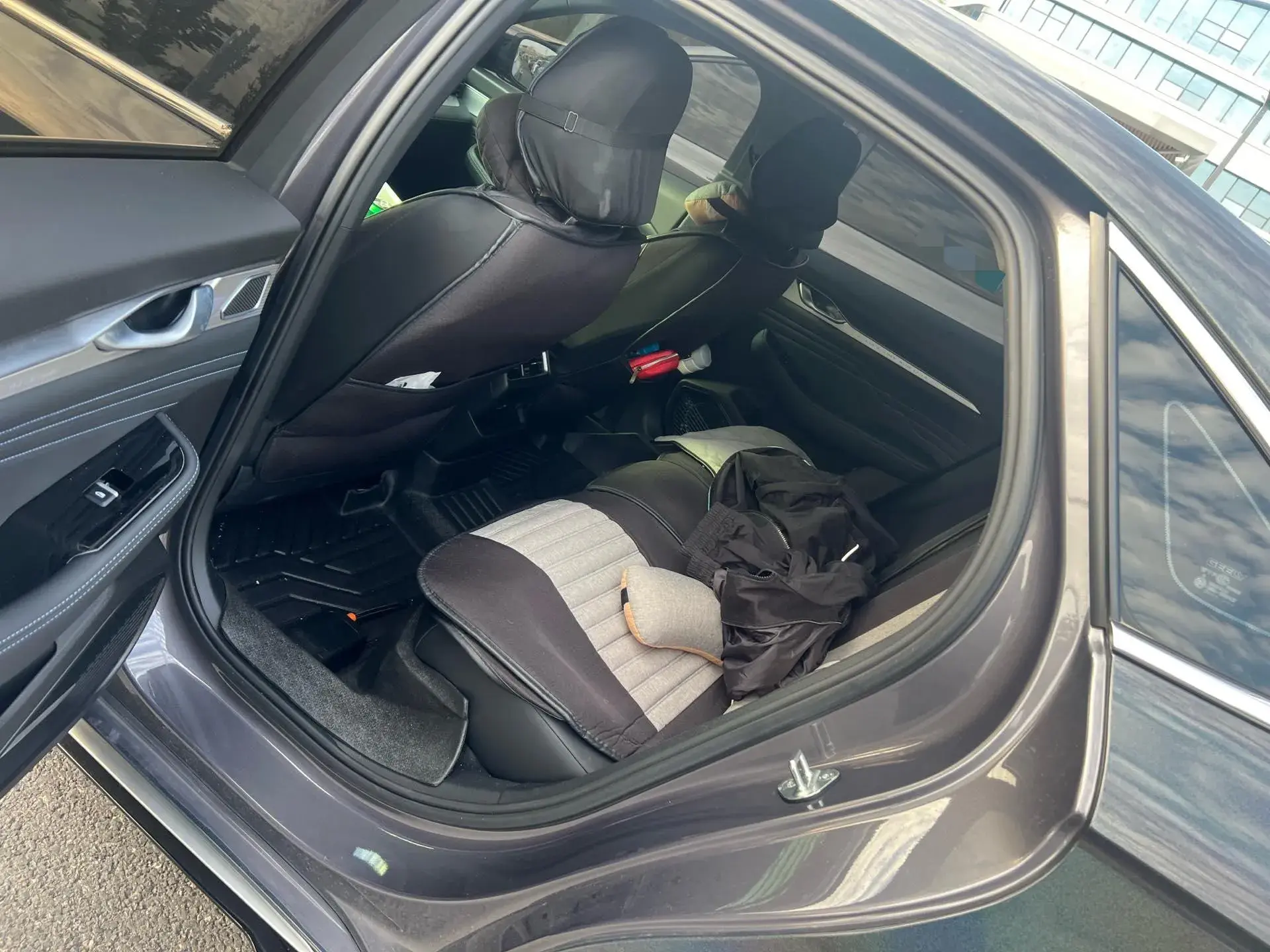 2025 GEELY PREFACE thumbnail 4