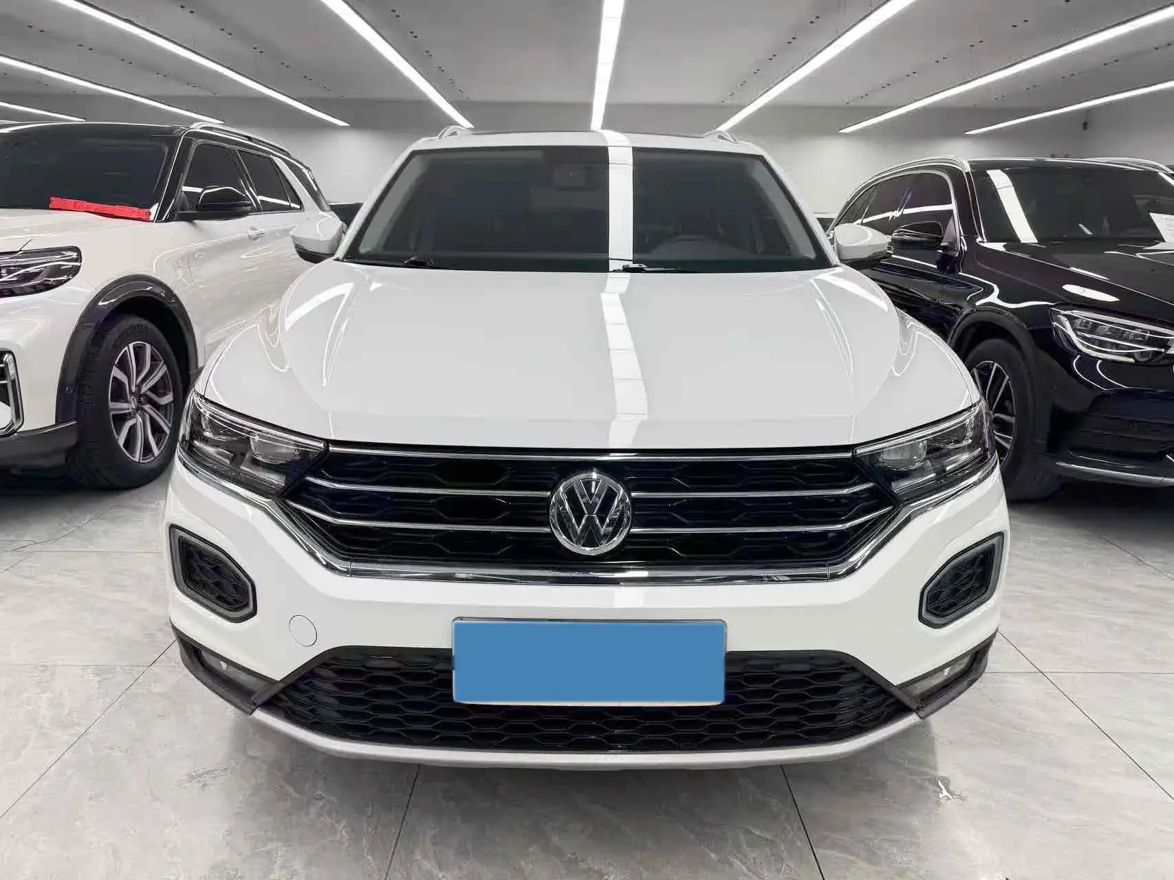 2020 VOLKSWAGEN T-ROC thumbnail 2