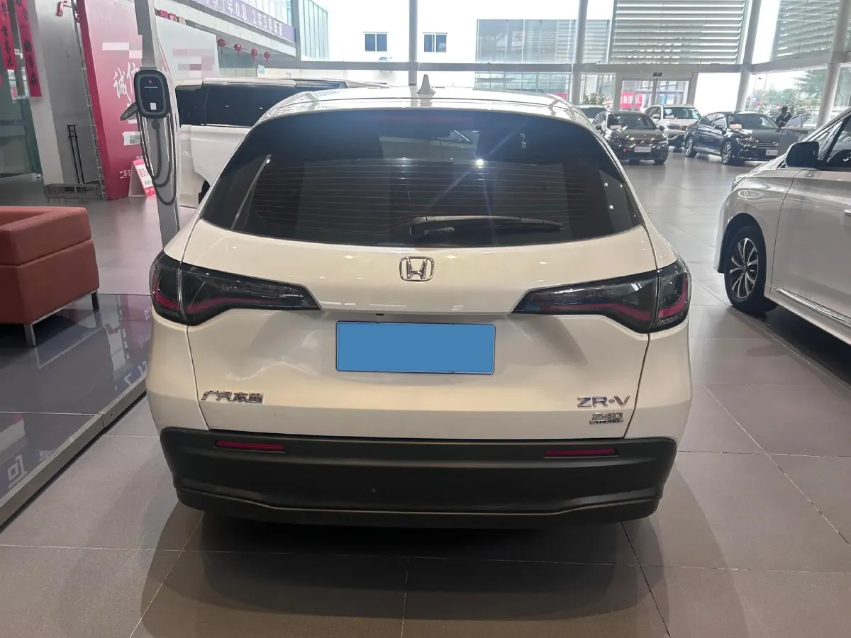 2023 Honda ZR-V 1.5T 182HP L4 CVT,autocango,china used car exporter,china ev exporter,chinese used car exporter,chinese used ev exporter