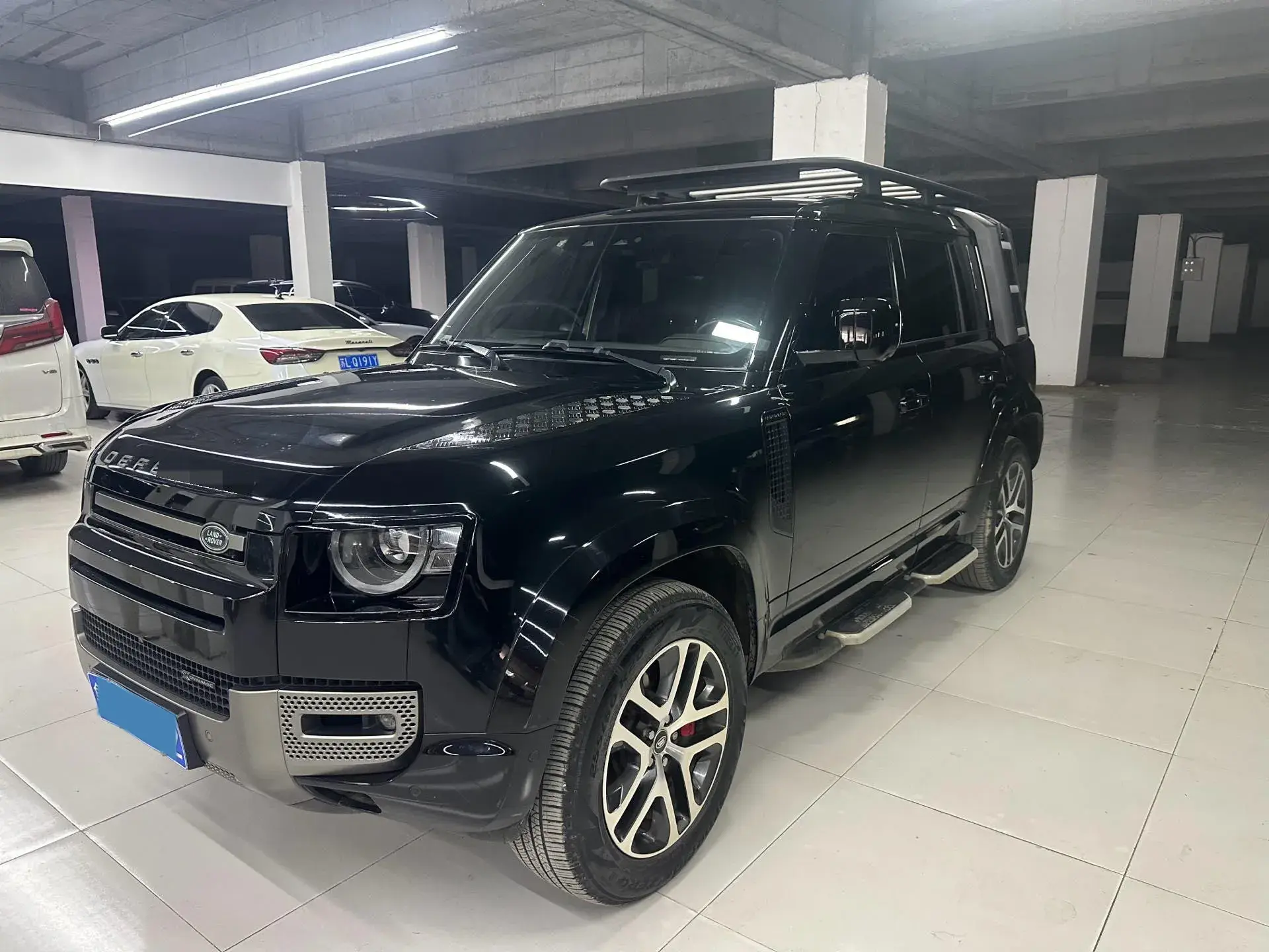 2022 LAND ROVER view 1