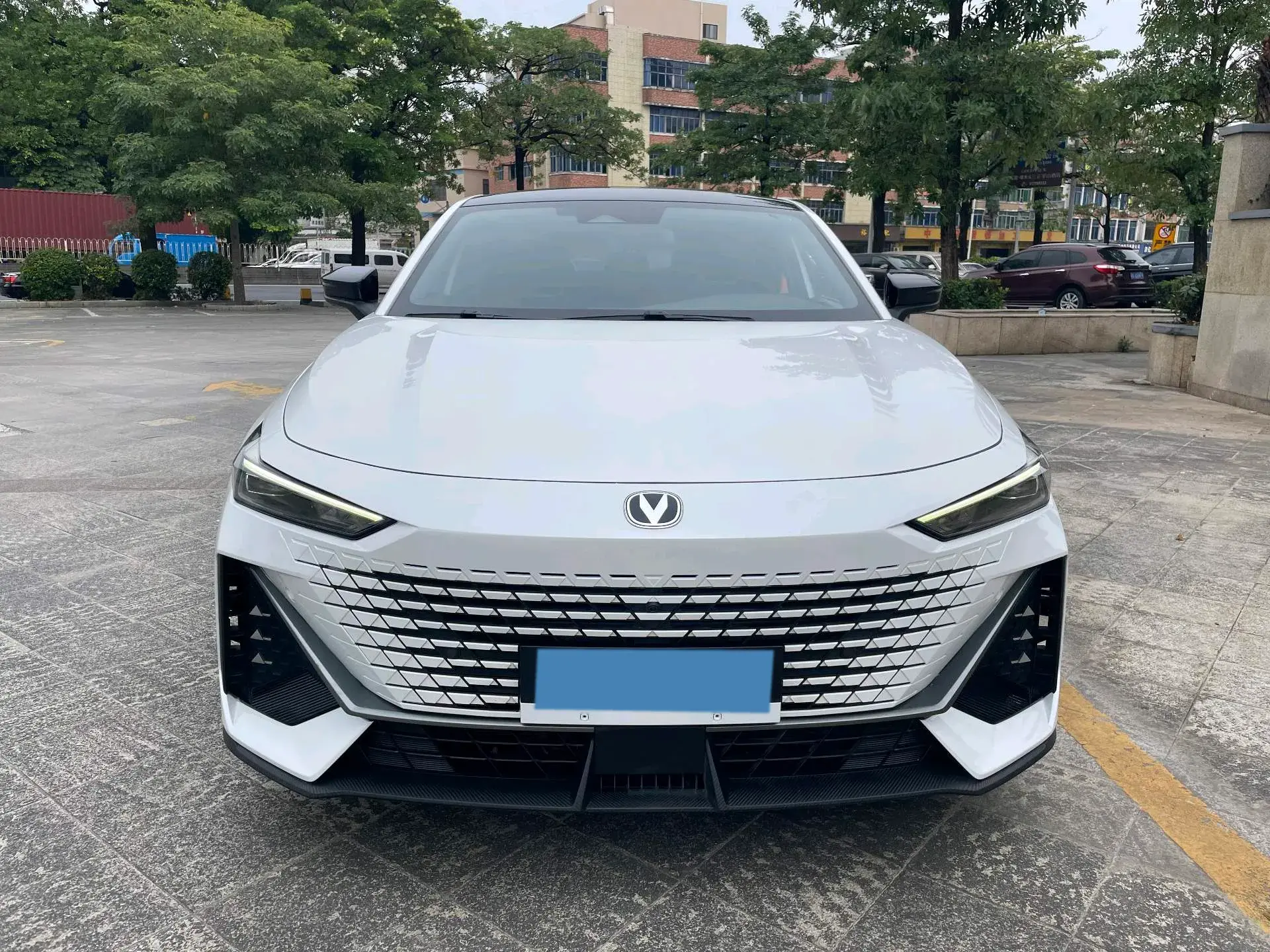 2023 CHANGAN UNI-V thumbnail 2