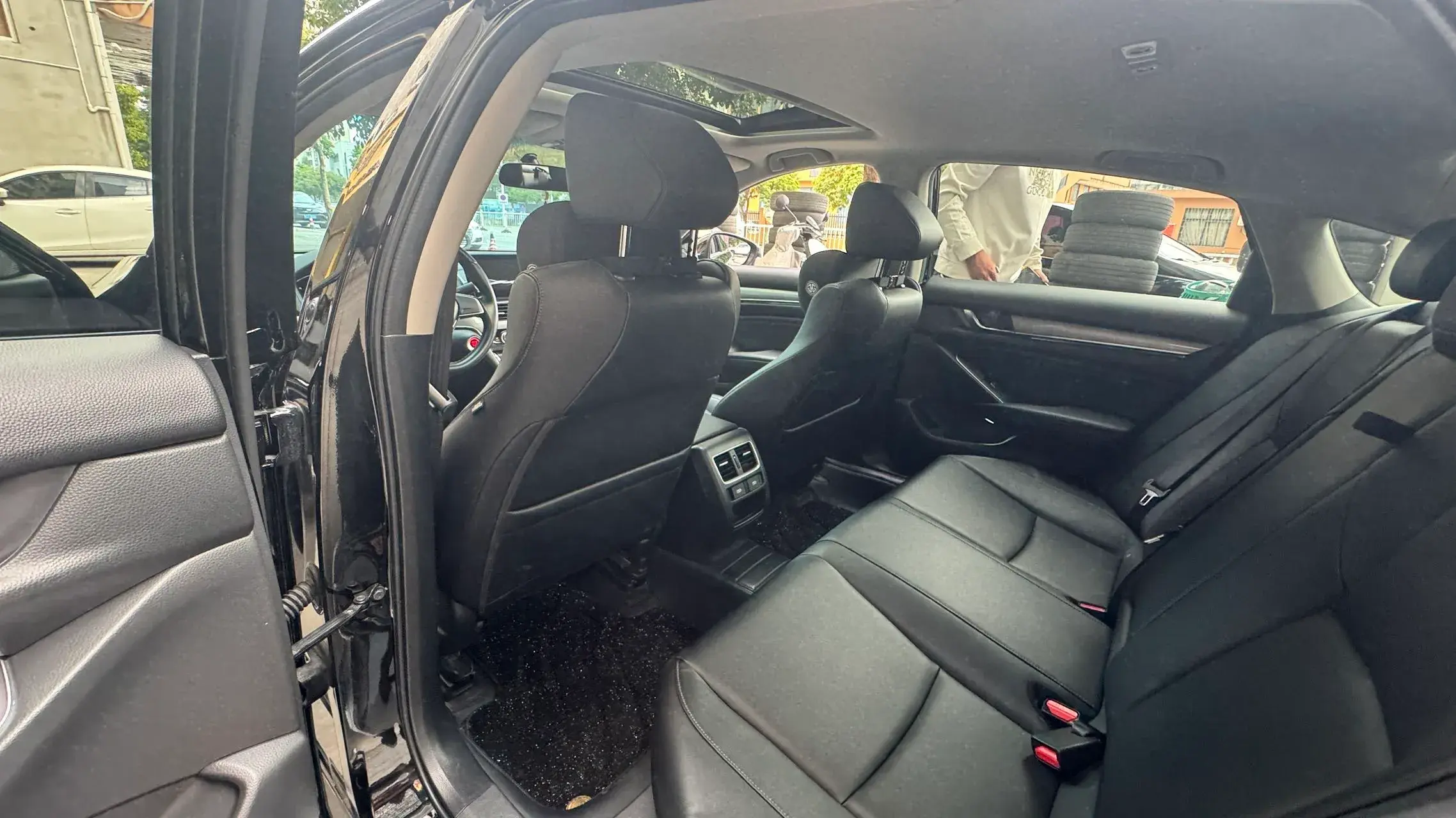 2022 HONDA ACCORD thumbnail 3