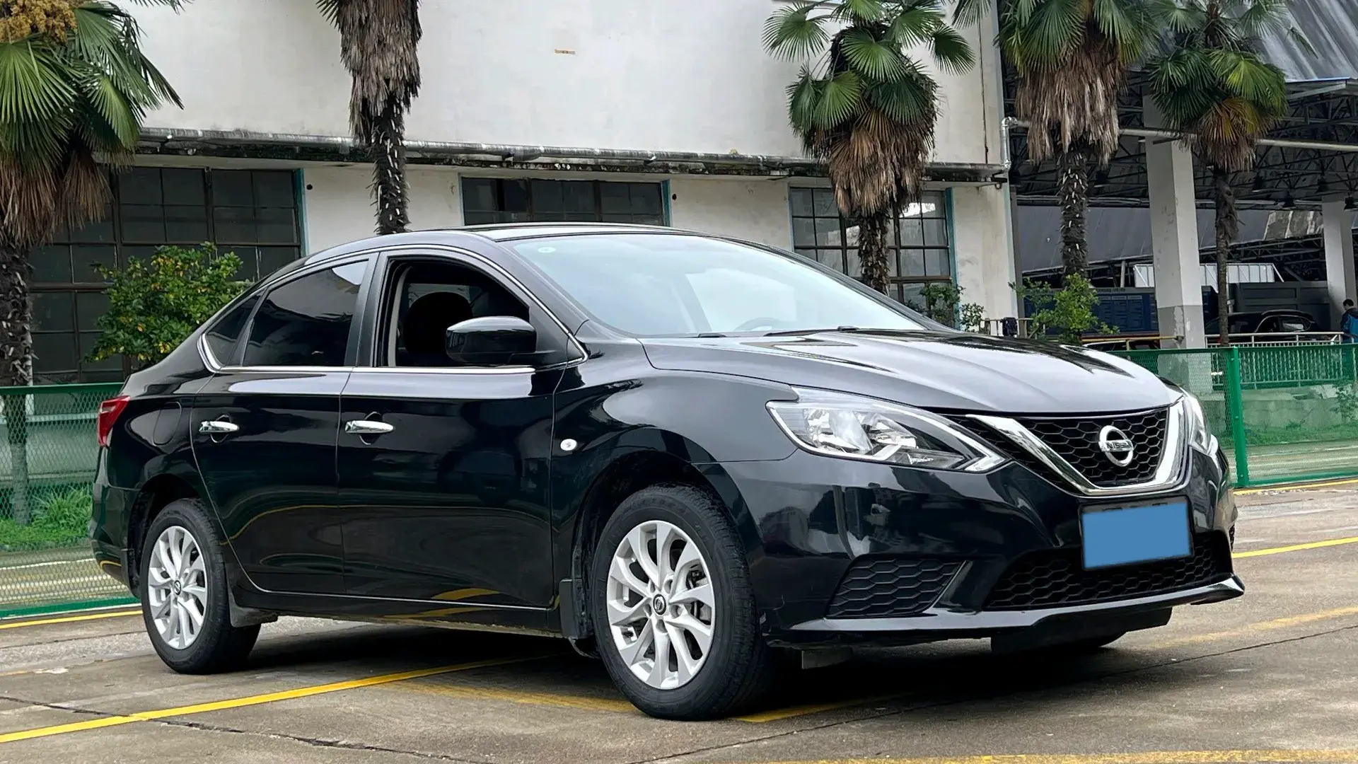 2022 NISSAN SYLPHY thumbnail 3