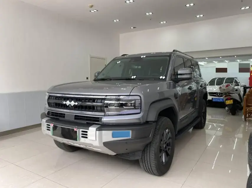 2024 FangChengBao Bao 5 1.5T 194HP L4 E-CVT PHEV 31.8KWH