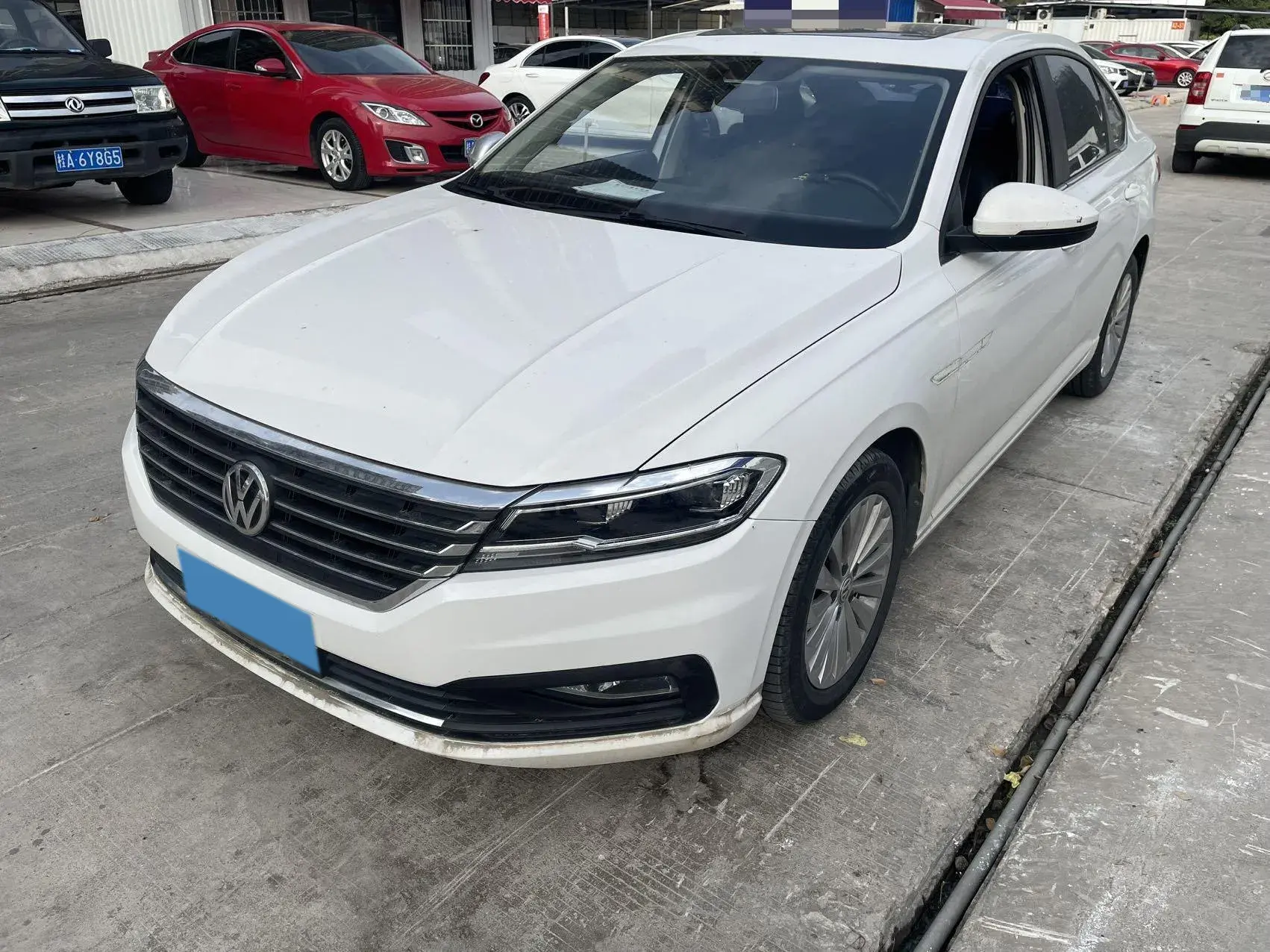 2019 VOLKSWAGEN LAVIDA view 1