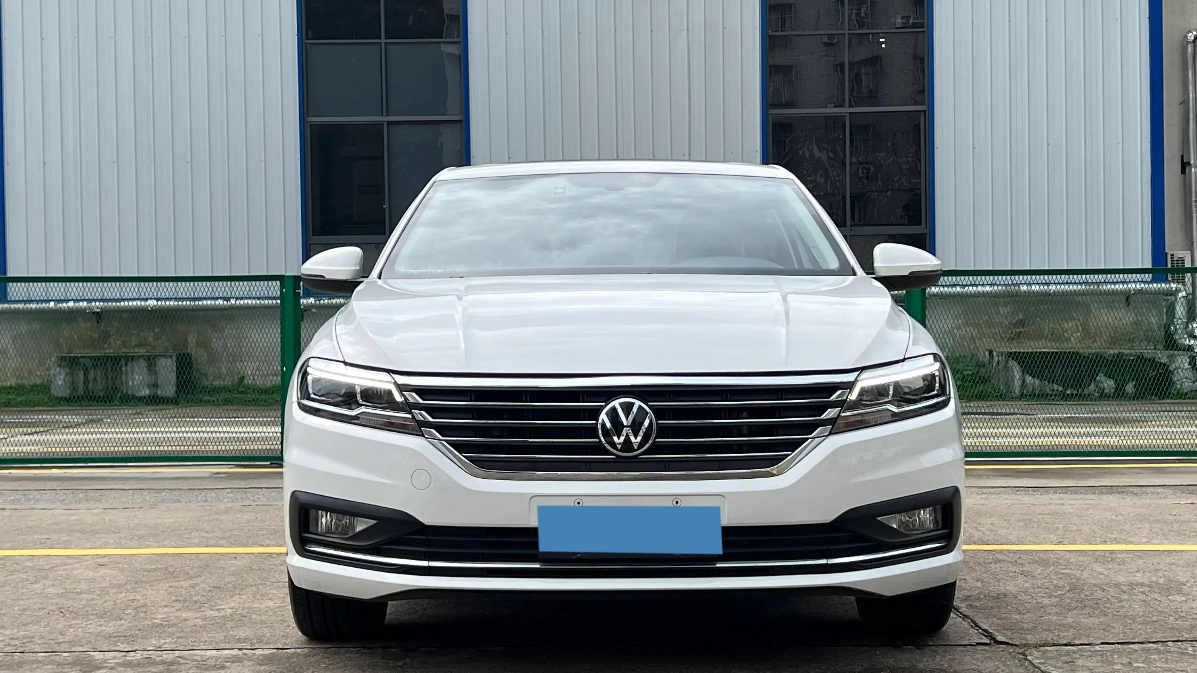 2021 VOLKSWAGEN LAVIDA thumbnail 3