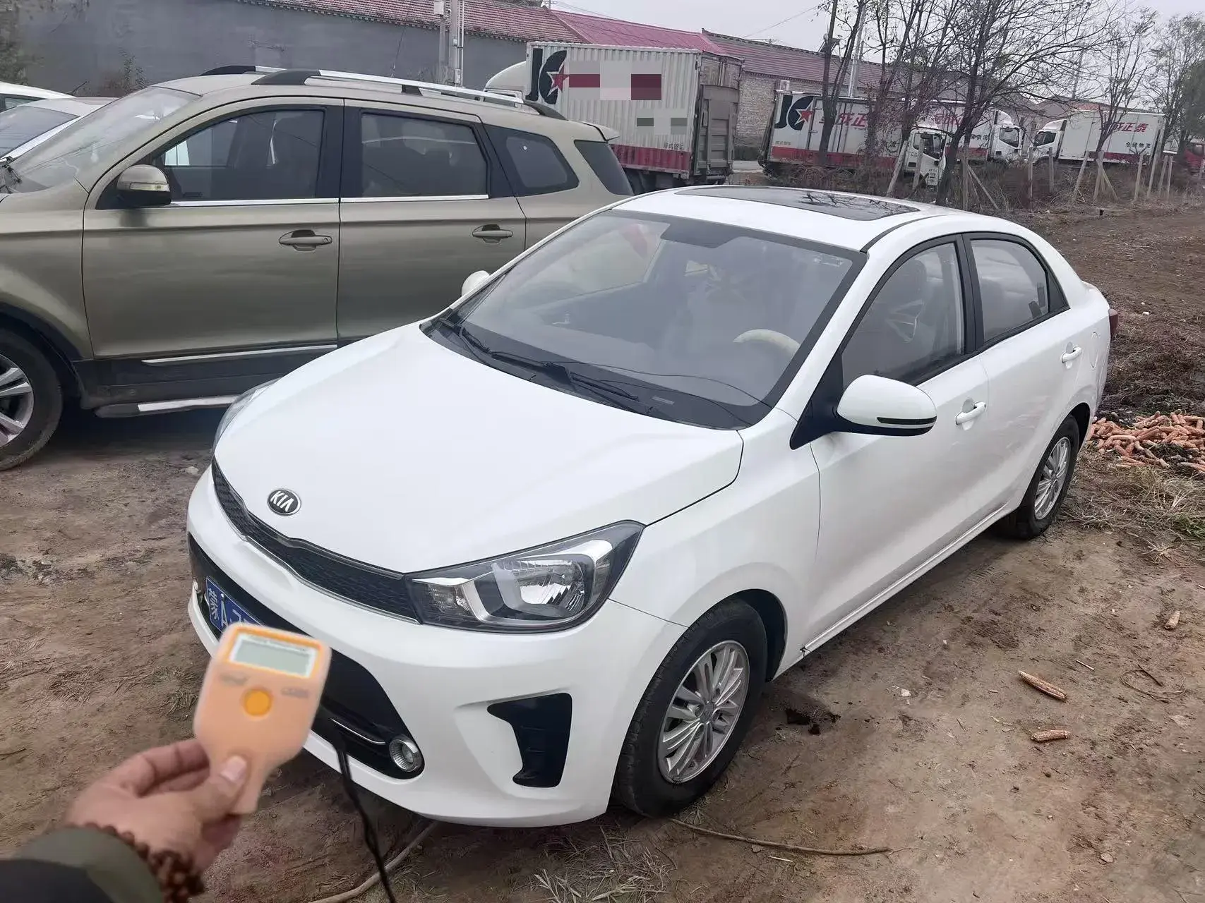 2017 KIA PEGAS view 1