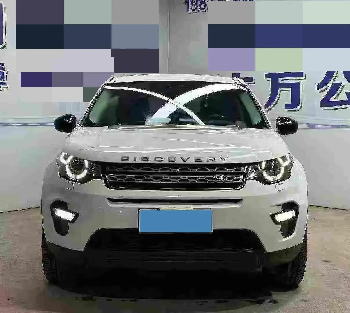 2019 LAND ROVER thumbnail 2