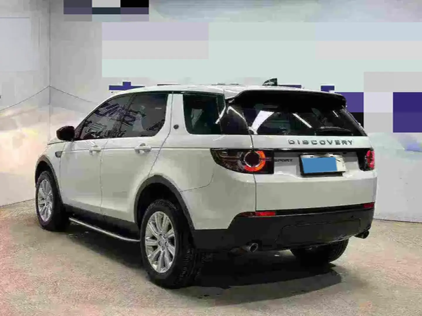 2019 LAND ROVER thumbnail 4