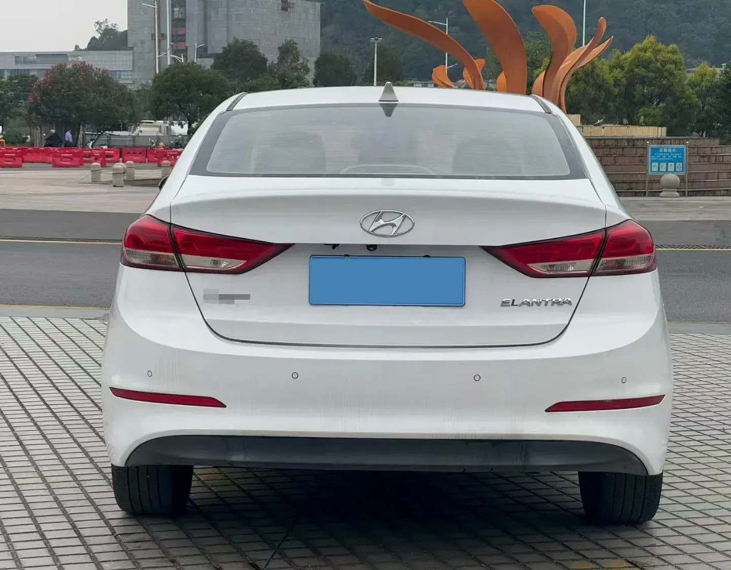 2020 HYUNDAI ELANTRA thumbnail 4