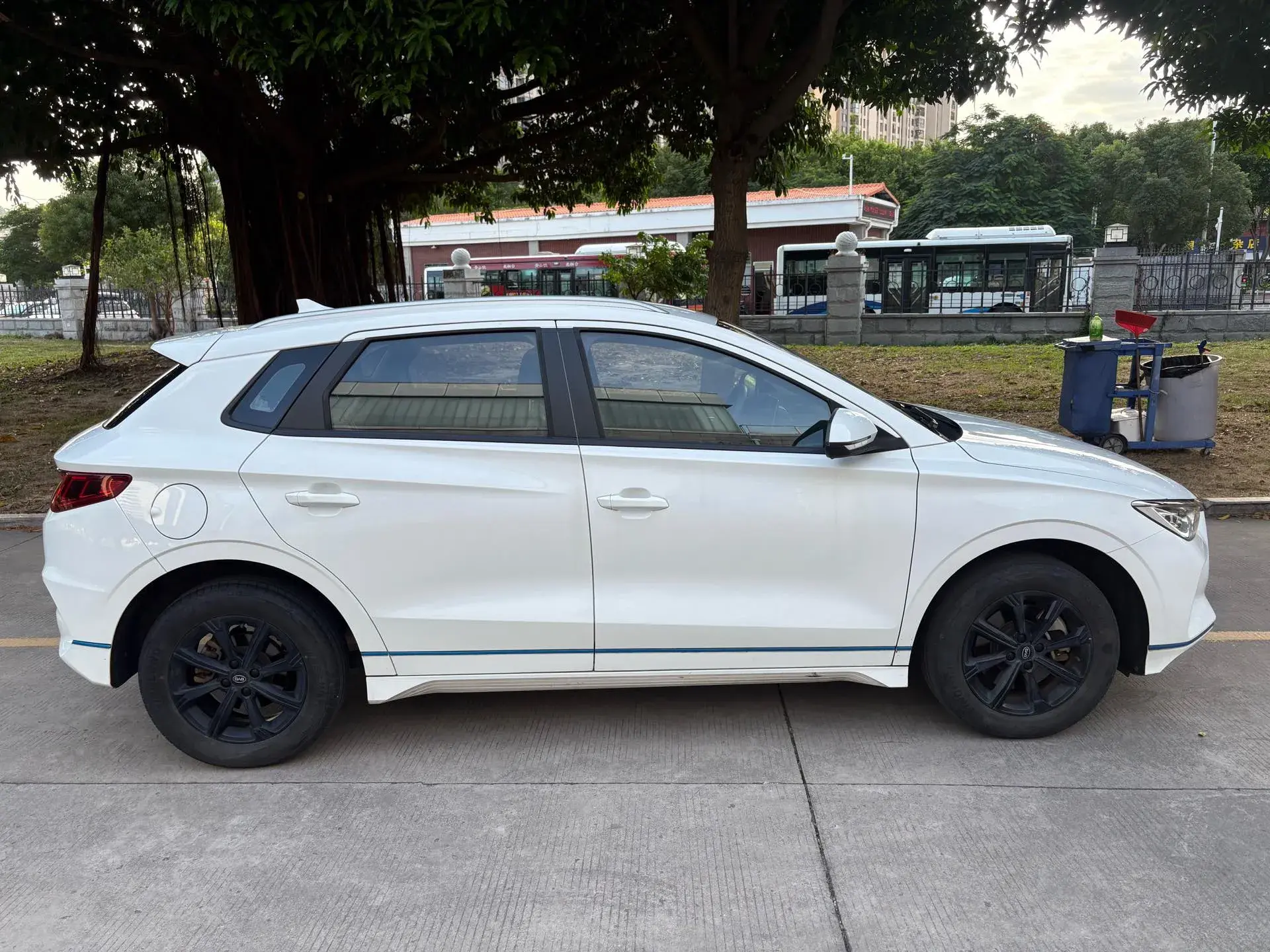 2019 BYD E2 thumbnail 3