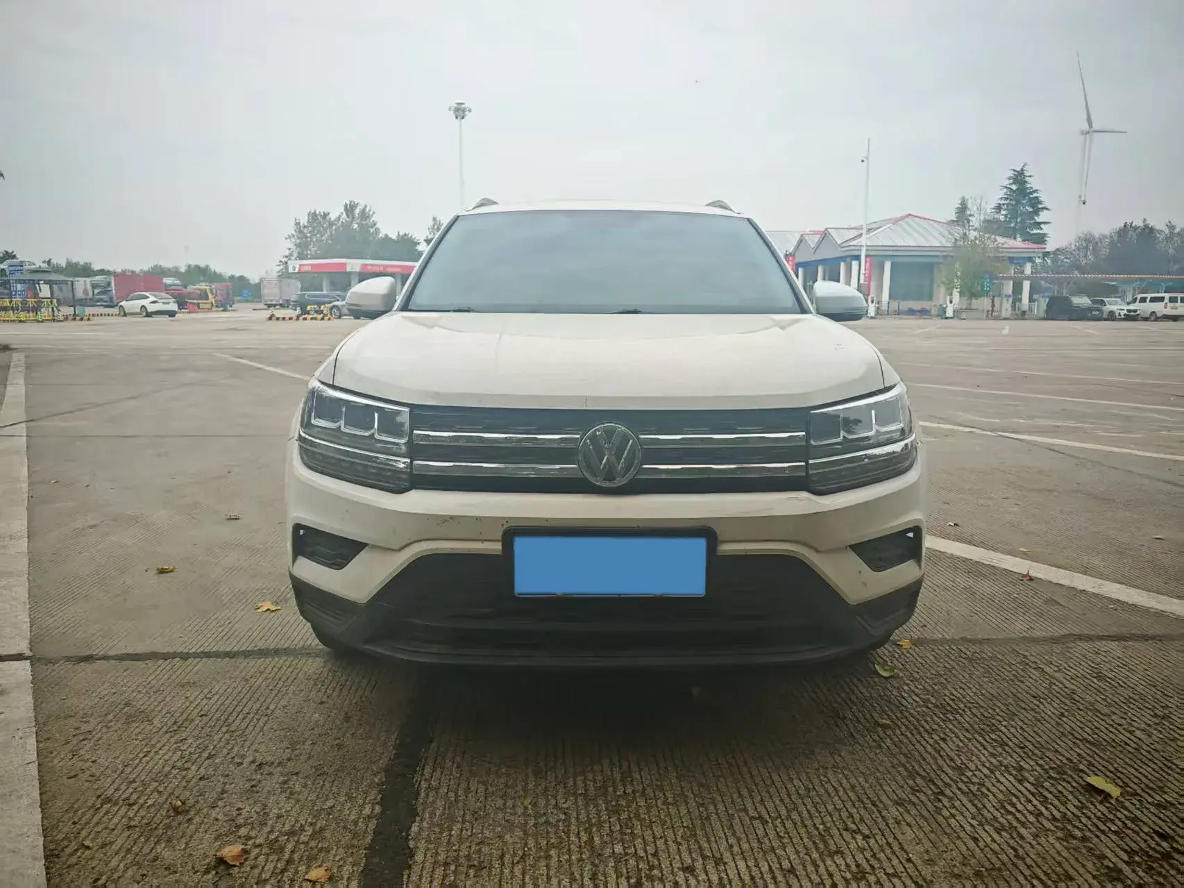 2021 VOLKSWAGEN THARU thumbnail 3