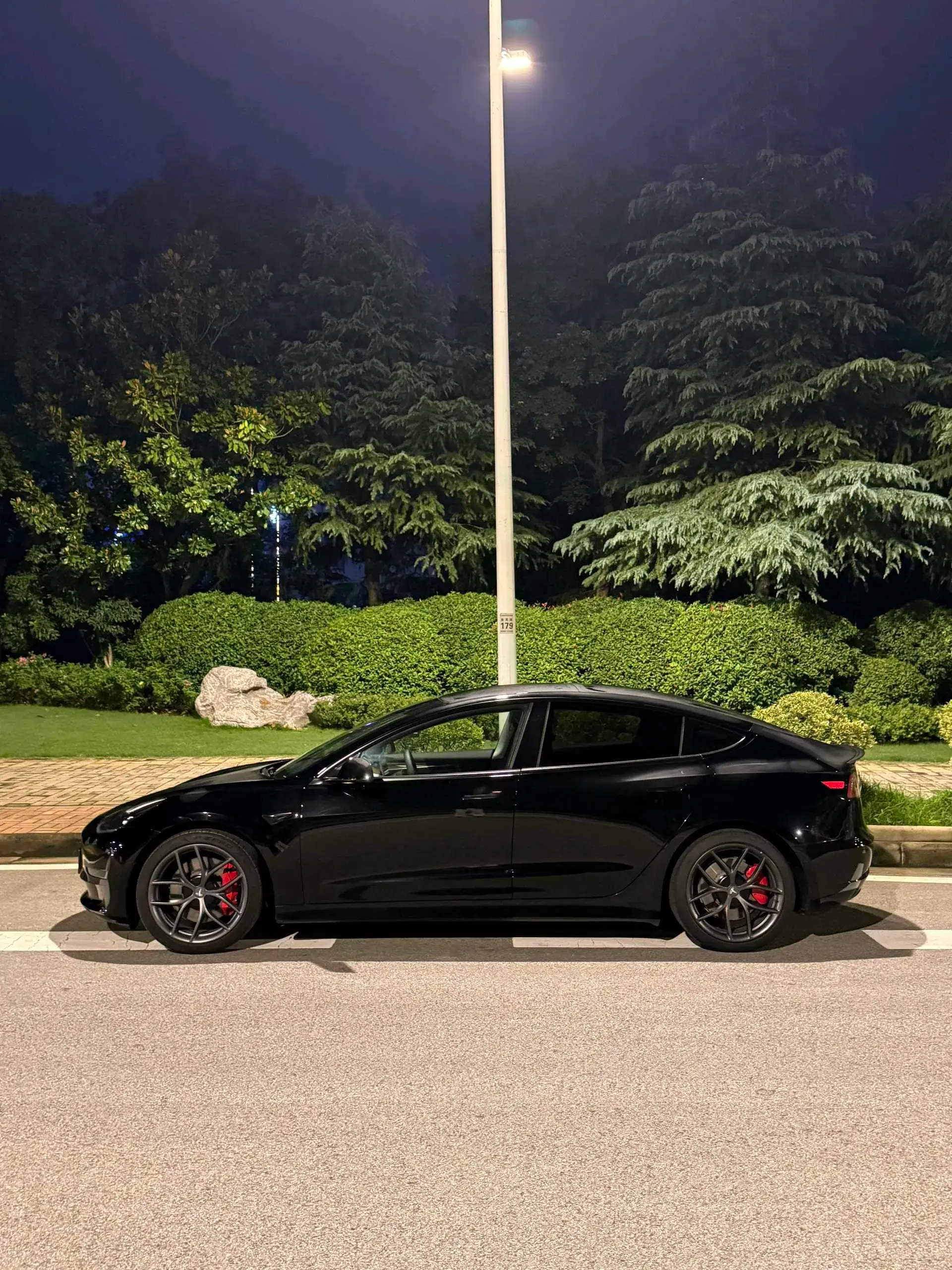 2020 TESLA MODEL thumbnail 3